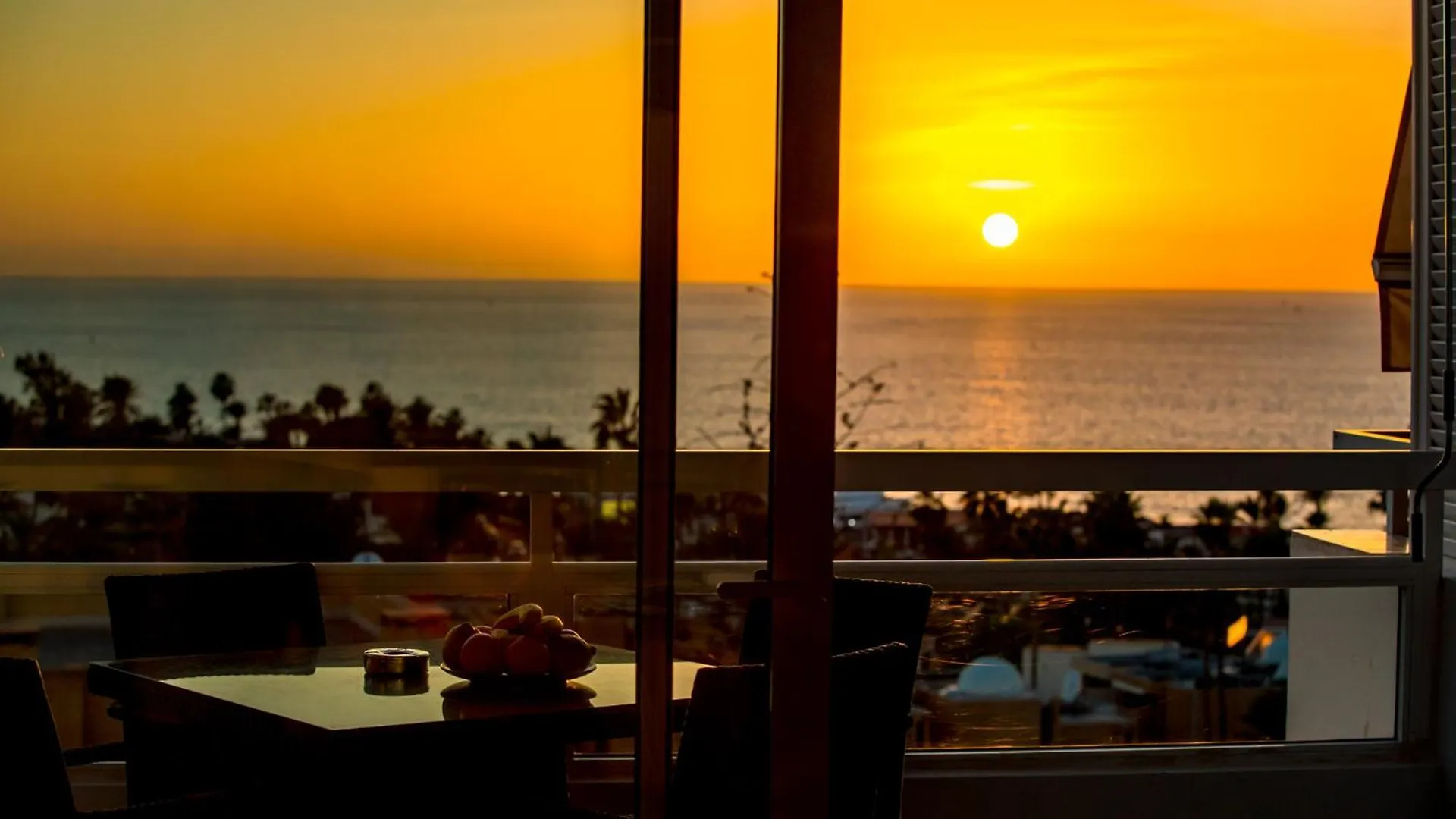 Ponderosa 611, Las Americas, One Bedroom Apartment With Large Terrace And Ocean View, Next To Siam Park Playa Feñabe
